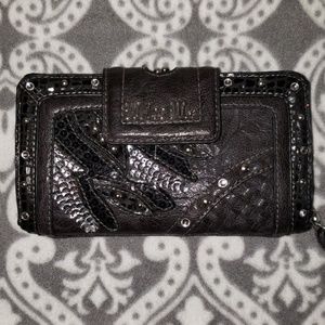 Miss Me Blingy Clutch